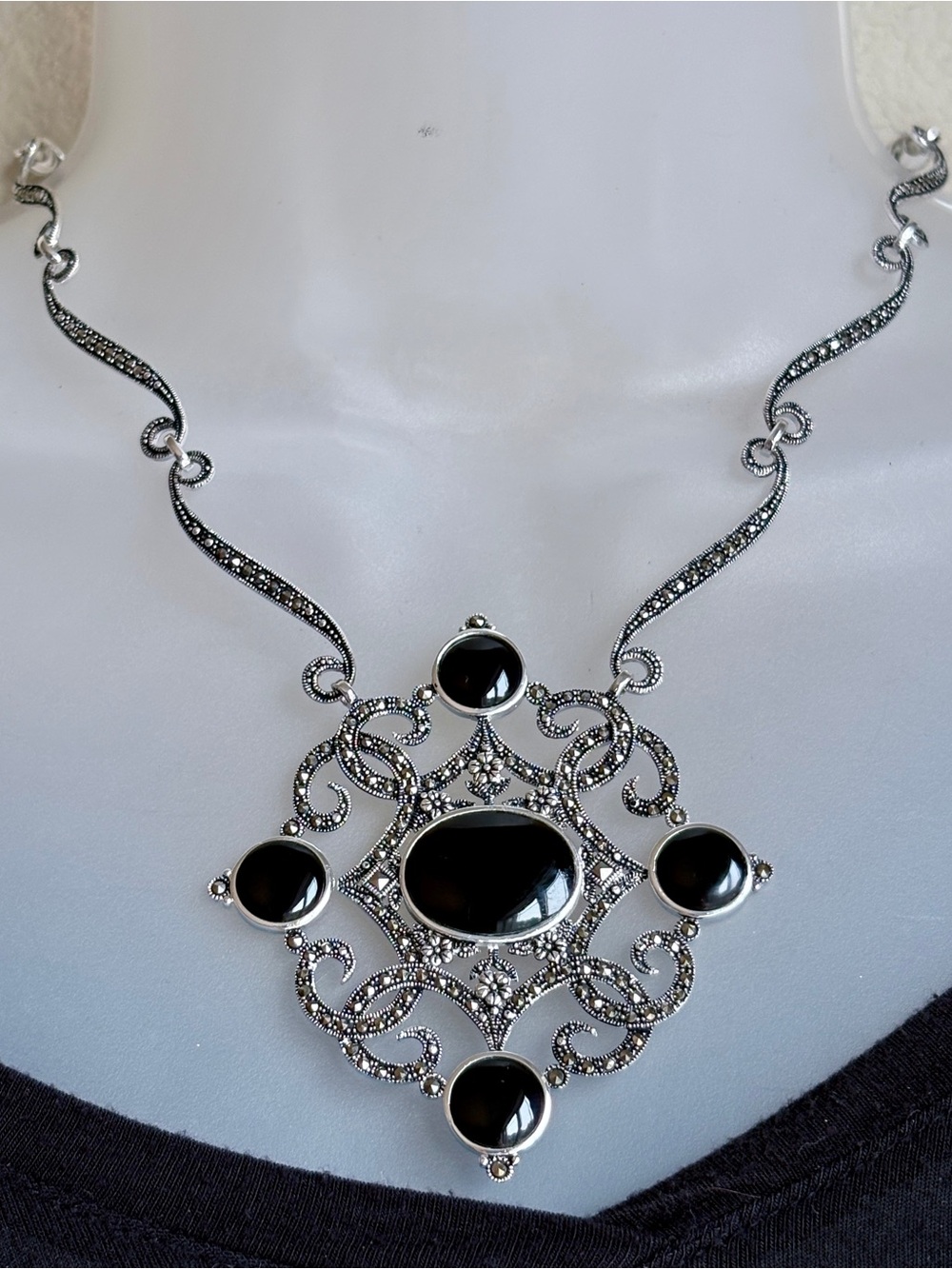 Fine Silver Plated Black Agate and Marcasite Wave Link Necklace